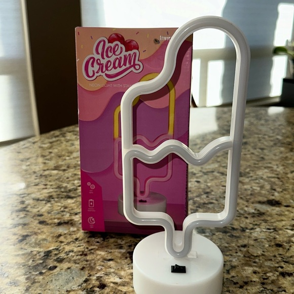 New Ice Cream Neon Light with Stand - Picture 1 of 7